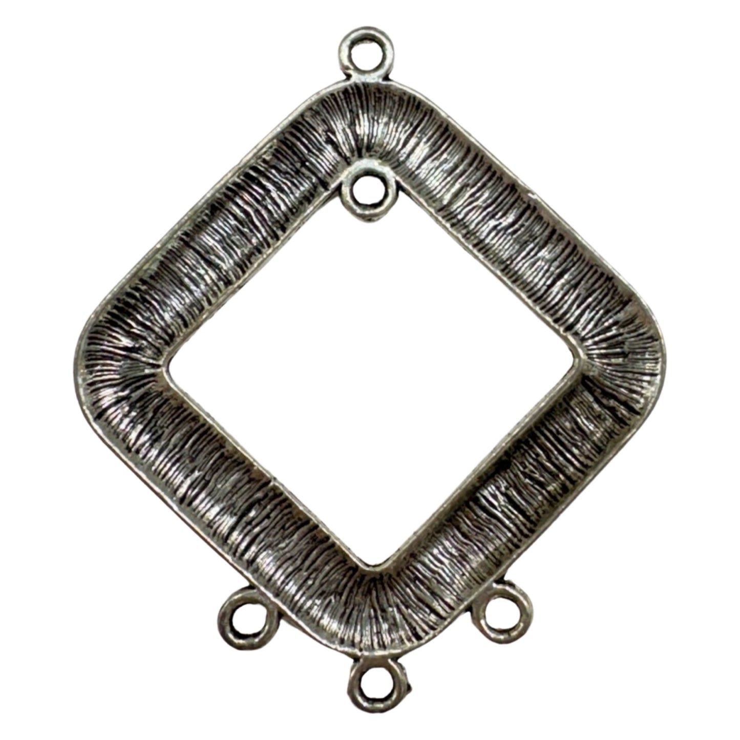 43mm x 51mm Connector Pendant (3 String)