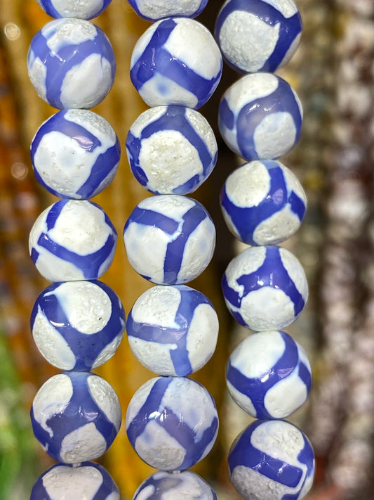 White/Blue Tibetan Bead (Faceted)